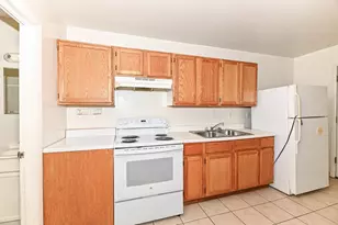 2520 N Murray Ave, Milwaukee, WI 53211 - Photo 9