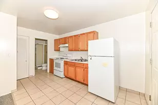 2520 N Murray Ave, Milwaukee, WI 53211 - Photo 7