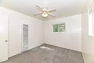 2520 N Murray Ave, Milwaukee, WI 53211 - Photo 13