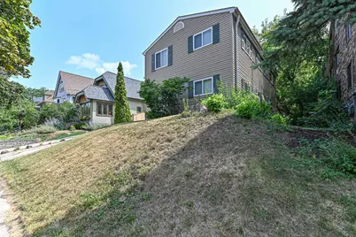 2520 N Murray Ave #2522, Milwaukee, WI 53211 - Photo 1