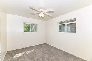 2520 N Murray Ave, Milwaukee, WI 53211 - Photo 11