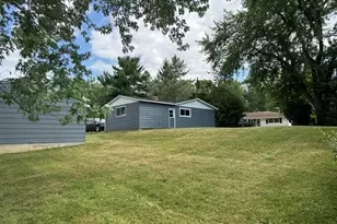 12142 219th Ave, Salem Lakes, WI 53104 - Photo 17