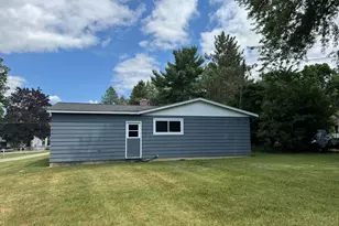 12142 219th Ave, Salem Lakes, WI 53104 - Photo 15