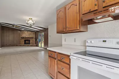 2418  Pershing Ave, Sheboygan, WI 53083 - Photo 11