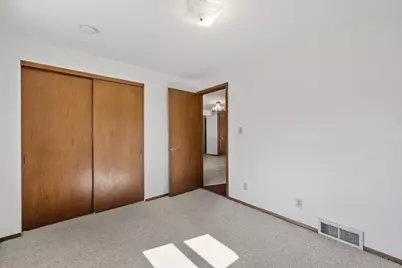 2418  Pershing Ave, Sheboygan, WI 53083 - Photo 13