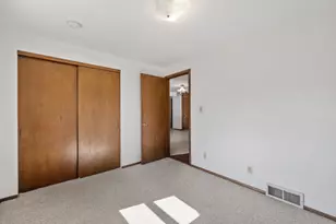 2418 Pershing Ave, Sheboygan, WI 53083 - Photo 13