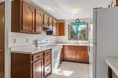 2418  Pershing Ave, Sheboygan, WI 53083 - Photo 9