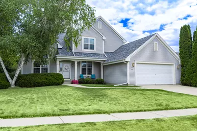 601  Bridlewood Ln, Watertown, WI 53094 - Photo 1