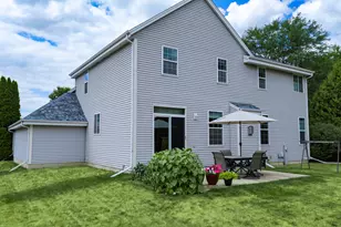 601 Bridlewood Ln, Watertown, WI 53094 - Photo 3