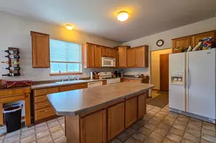 601 Bridlewood Ln, Watertown, WI 53094 - Photo 11