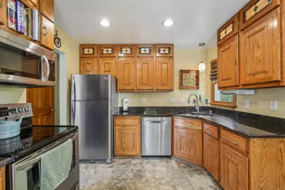 2709  13th Ave, South Milwaukee, WI 53172 - Photo 13