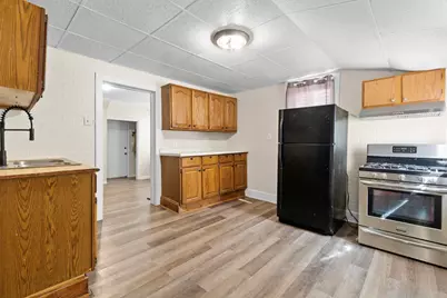 1908 S 28th St, Milwaukee, WI 53215 - Photo 7
