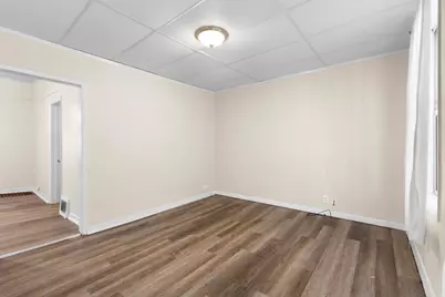 1908 S 28th St, Milwaukee, WI 53215 - Photo 5