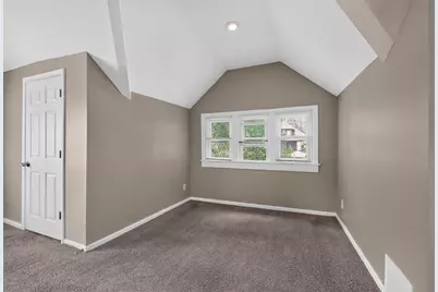 2640 N 41st St, Milwaukee, WI 53210 - Photo 21