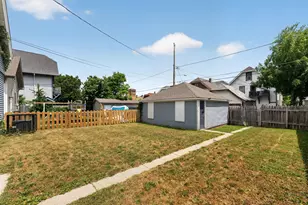2640 N 41st St, Milwaukee, WI 53210 - Photo 39