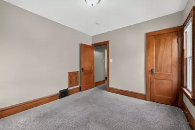 2640 N 41st St, Milwaukee, WI 53210 - Photo 27