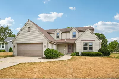 1909  Cliff-Alex Ct, Waukesha, WI 53189 - Photo 3