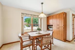 1909 Cliff-Alex Ct, Waukesha, WI 53189 - Photo 13