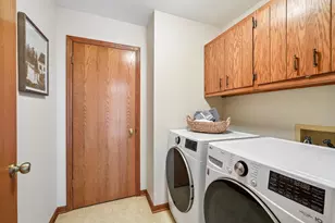 1909 Cliff-Alex Ct, Waukesha, WI 53189 - Photo 19