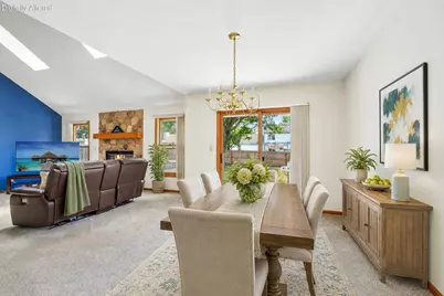 1909  Cliff-Alex Ct, Waukesha, WI 53189 - Photo 9