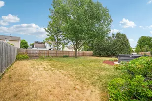 1909 Cliff-Alex Ct, Waukesha, WI 53189 - Photo 31