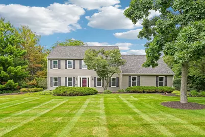 237  Hickory Dr, Delafield, WI 53018 - Photo 61
