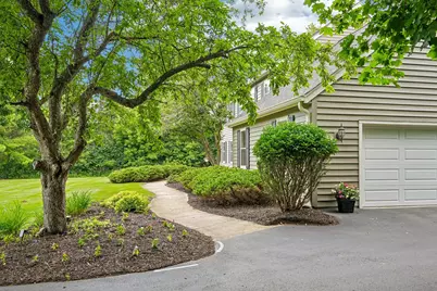 237  Hickory Dr, Delafield, WI 53018 - Photo 63