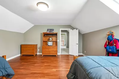 237  Hickory Dr, Delafield, WI 53018 - Photo 49