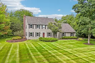 237 Hickory Dr, Delafield, WI 53018 - Photo 1