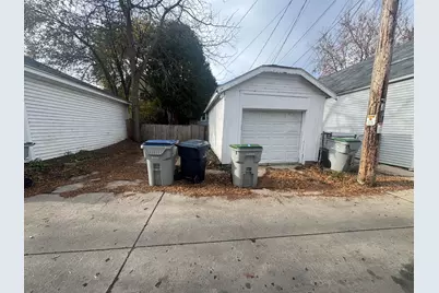2944 N Pierce St, Milwaukee, WI 53212 - Photo 7