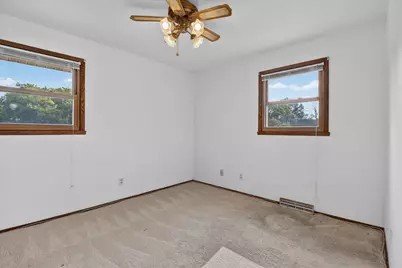 9219 W Green View Ct, Milwaukee, WI 53224 - Photo 17