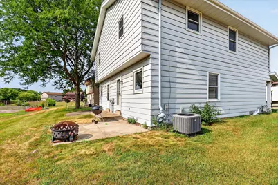 9219 W Green View Ct, Milwaukee, WI 53224 - Photo 23