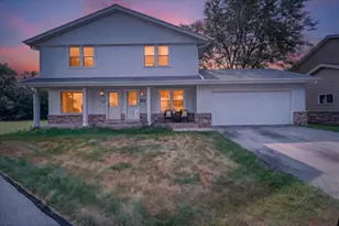 9219 W Green View Ct, Milwaukee, WI 53224 - Photo 25
