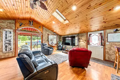 3650 S Wollmer Rd, Greenfield, WI 53228 - Photo 13