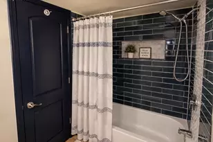 8866 N 95th St, Milwaukee, WI 53224 - Photo 25