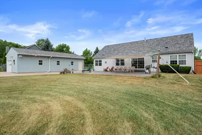 3689 W Drexel Ave, Franklin, WI 53132 - Photo 9