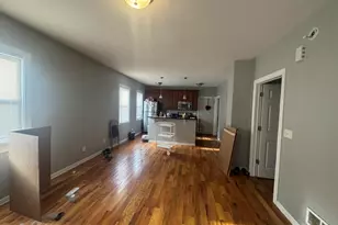 3055 N Bremen St, Milwaukee, WI 53212 - Photo 5