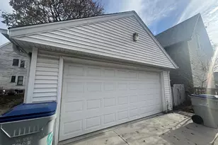 3055 N Bremen St, Milwaukee, WI 53212 - Photo 17