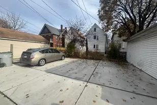 3059 N Bremen St, Milwaukee, WI 53212 - Photo 17