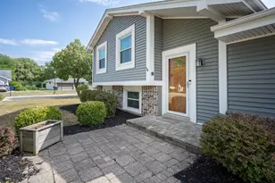 7601 S Manor Ave, Oak Creek, WI 53154 - Photo 23