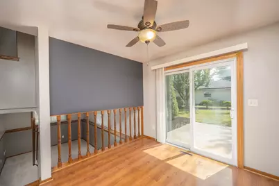 7601 S Manor Ave, Oak Creek, WI 53154 - Photo 7