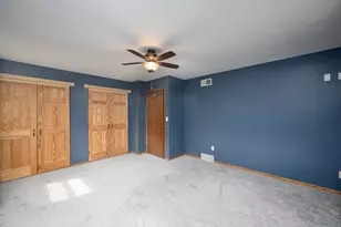 7601 S Manor Ave, Oak Creek, WI 53154 - Photo 15