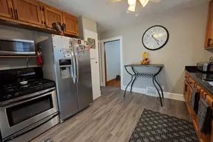2961 N 55th St, Milwaukee, WI 53210 - Photo 13