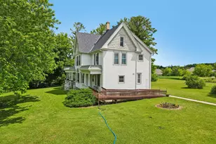 3226 Jackson Dr, Jackson, WI 53037 - Photo 9
