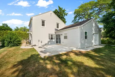 5818  Currant Ln, Greendale, WI 53219 - Photo 3