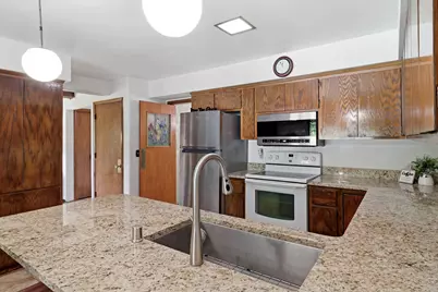 5050  Spruce Ct, Greendale, WI 53129 - Photo 25