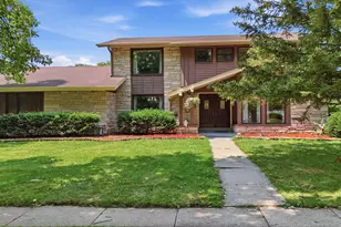 5050 Spruce Ct, Greendale, WI 53129 - Photo 9
