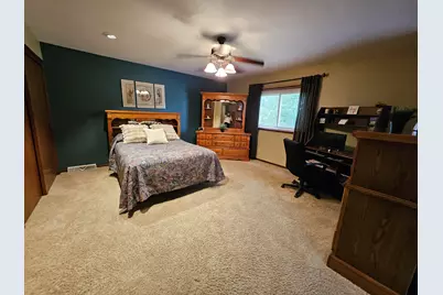 6461 S Crabapple Ct #1, Oak Creek, WI 53154 - Photo 11