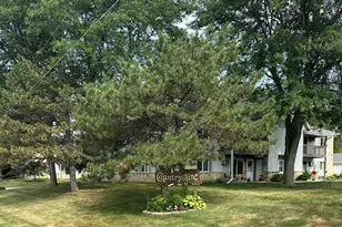 26532 Lilac Ln, Racine, WI 53185 - Photo 9
