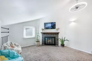 N16W5393 Garfield Ct, Cedarburg, WI 53012 - Photo 13